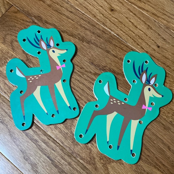 Wintertime & Christmas Lacing Shapes (set of 15) - Picture 5 of 11